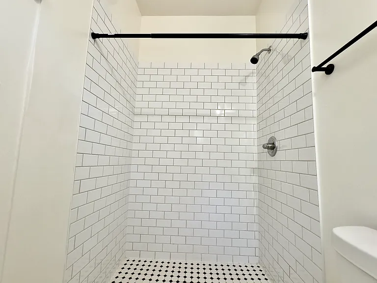 1303 Adeline St — Photo 43
