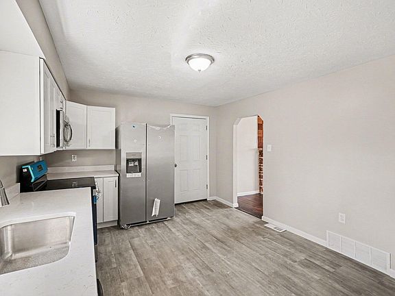 3rd image of 4370 Oliver Rd