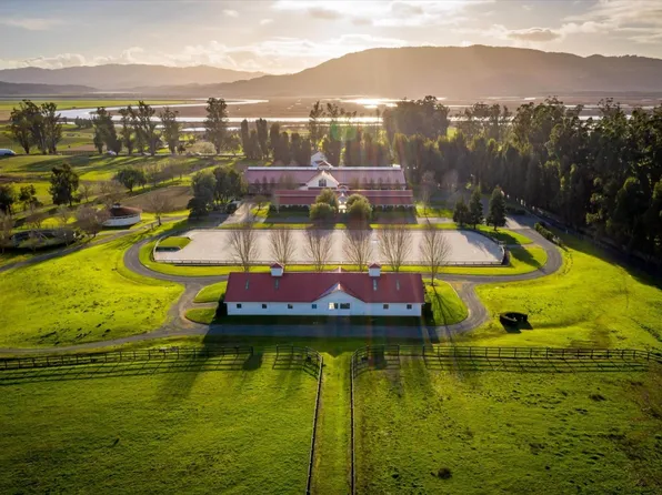 6545 Lakeville Road, Petaluma, CA 94954