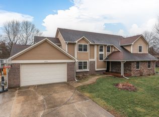 4133 Rolling Trails Rd, Greenwood, IN 46142