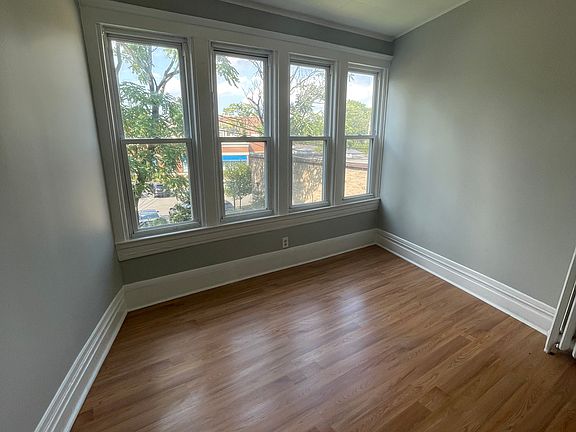 5th image of 227 Glenridge Ave #1