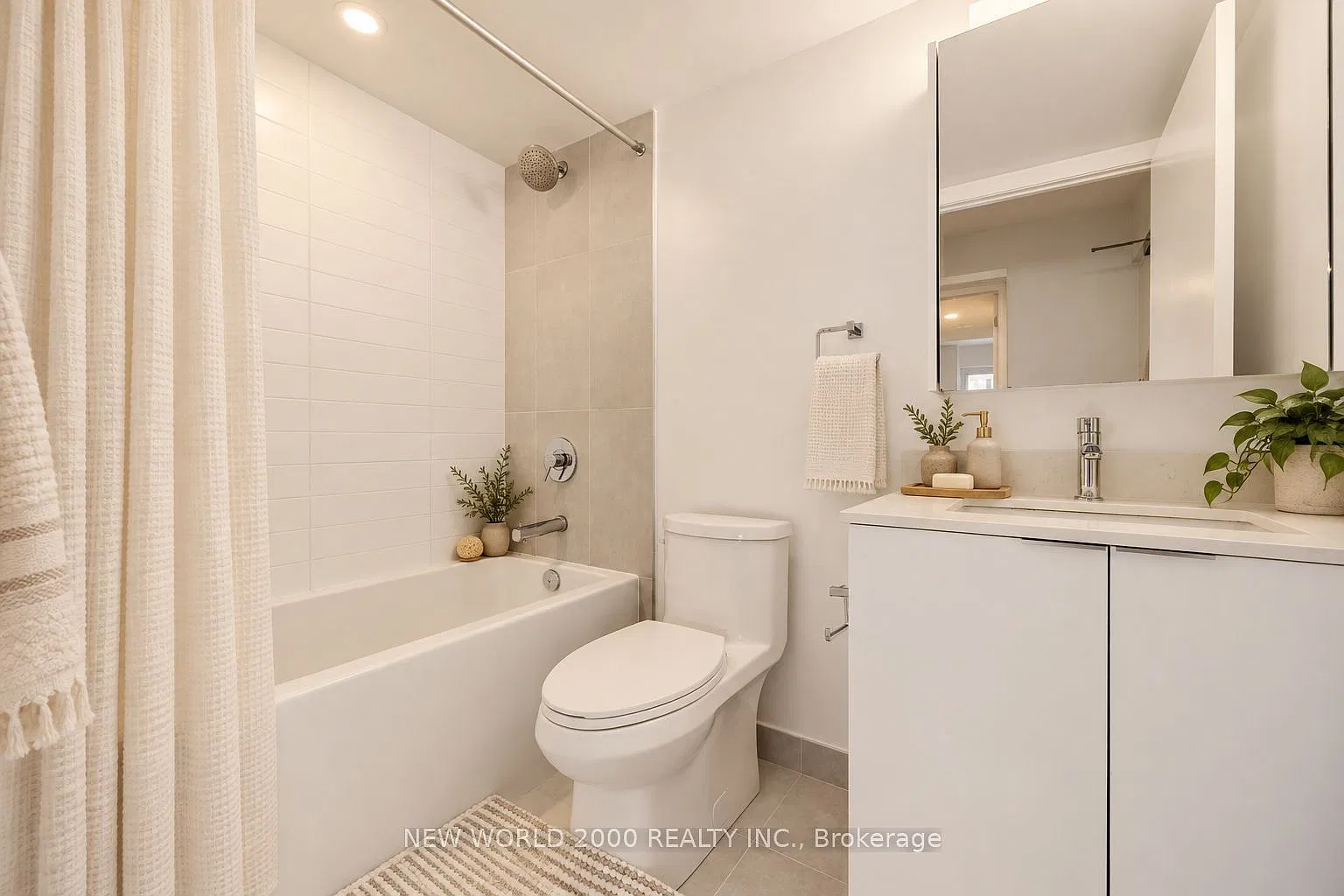 3 bed, $2,450 — Photo 4