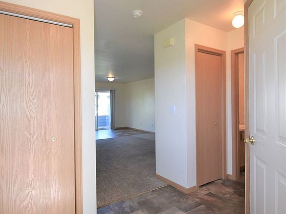 3rd image of 2490 Daws Dr APT D