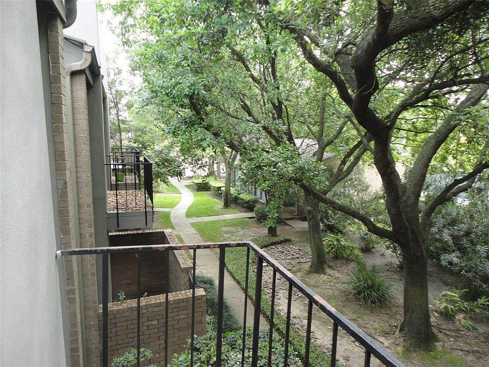 1st image of 10811 Richmond Avenue #65