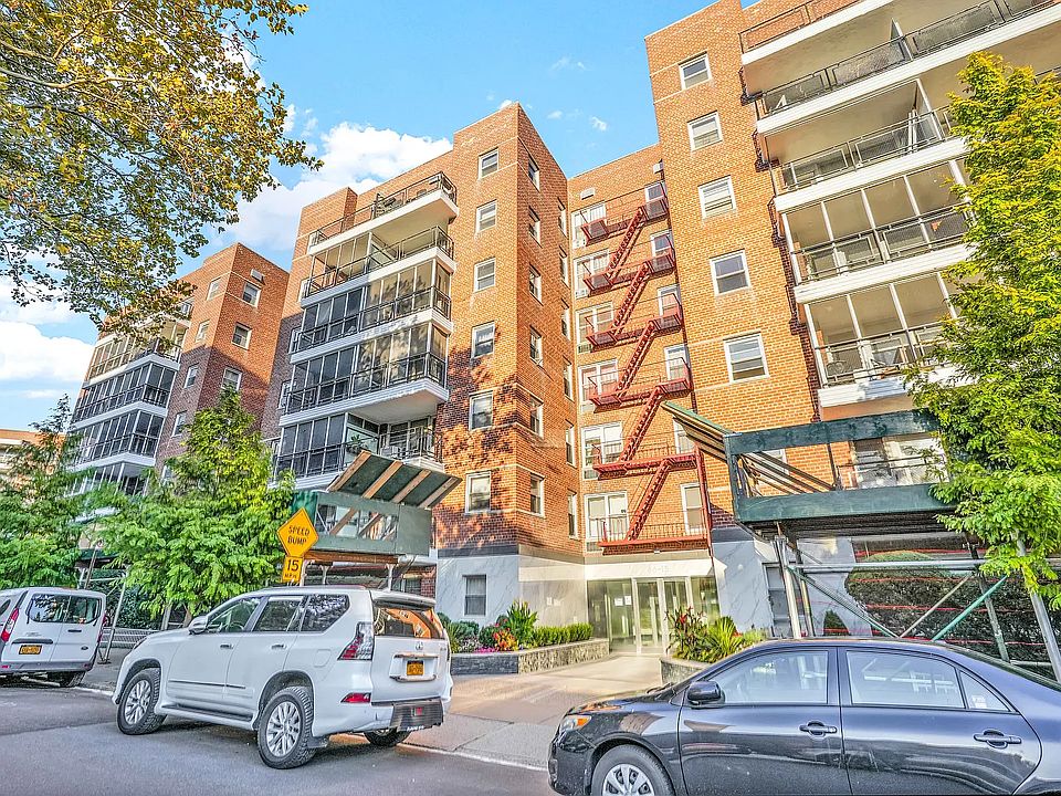 1st image of 66-15 Thornton Pl APT L4
