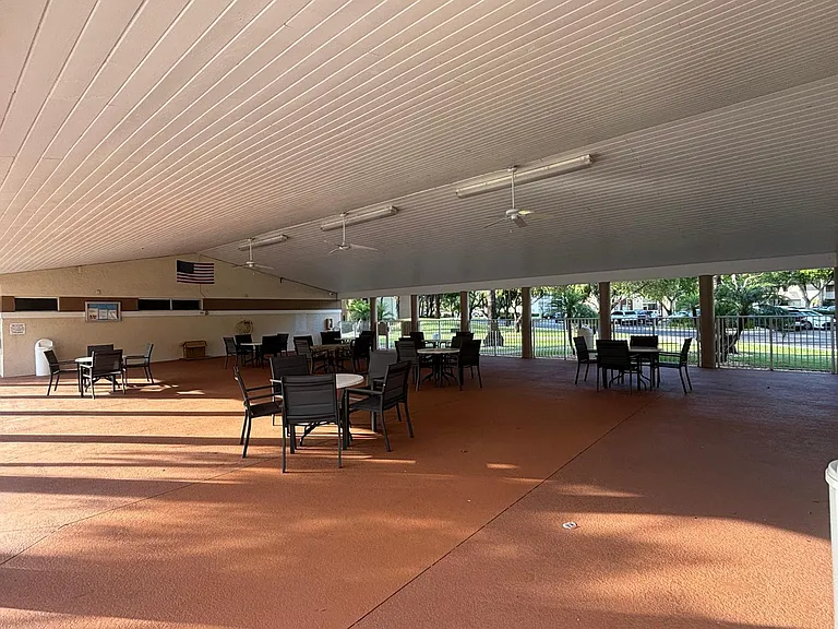 7866 Trent Dr — Photo 38