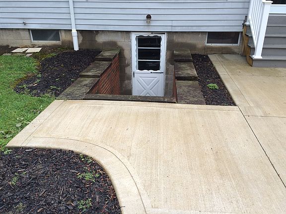 4th image of 13132 W Geauga Trl