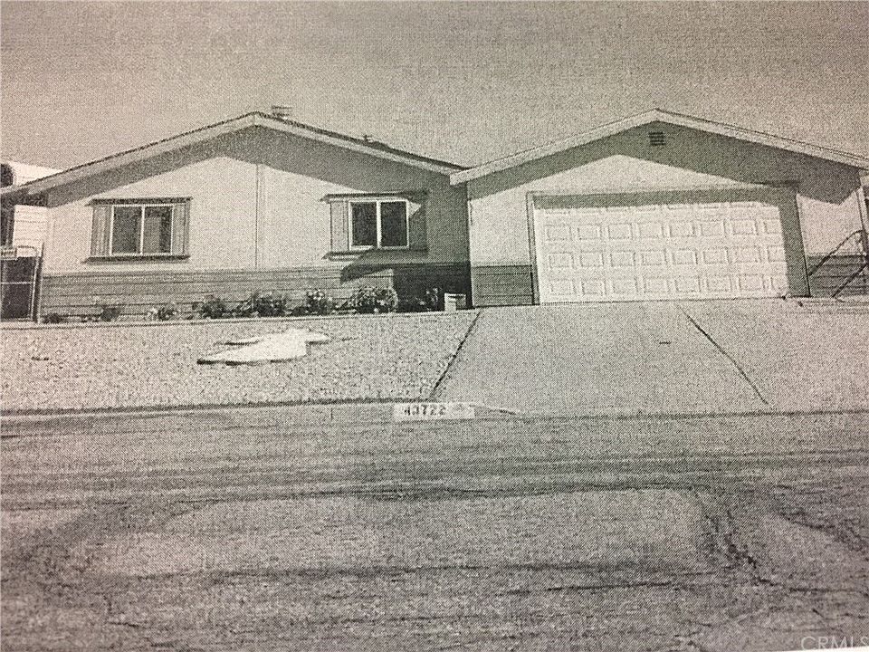 1st image of 43722 Acacia Ave