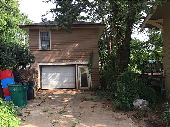 4th image of 1141 NW 34th St