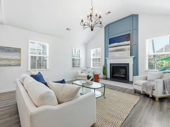 209 Clear Sky Ln, Summerville, SC 29486