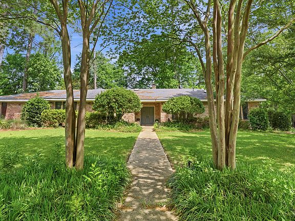 2nd image of 107 Greenwood Pl