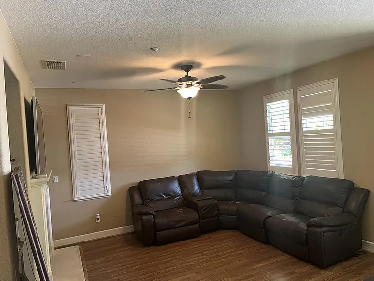 2177 Cedrus Dr — Photo 3