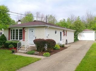 44 Auckland Ave, Orchard park, NY 14127
