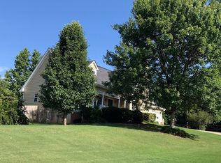 6154 Compass Dr, Flowery Branch, GA 30542