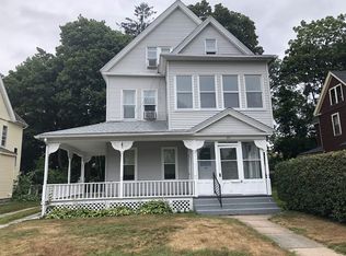 25 Waldo St, Holyoke, MA 01040