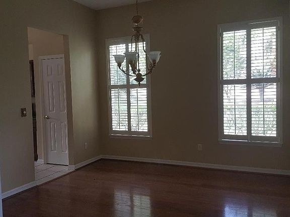 3rd image of 9433 Brownwood Ct