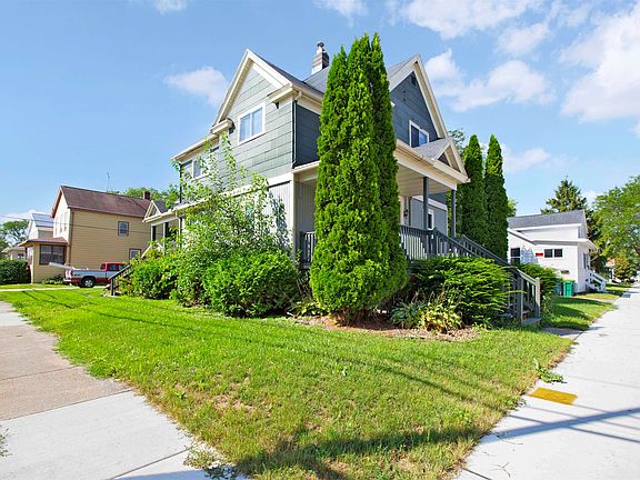 4th image of 204 8th St