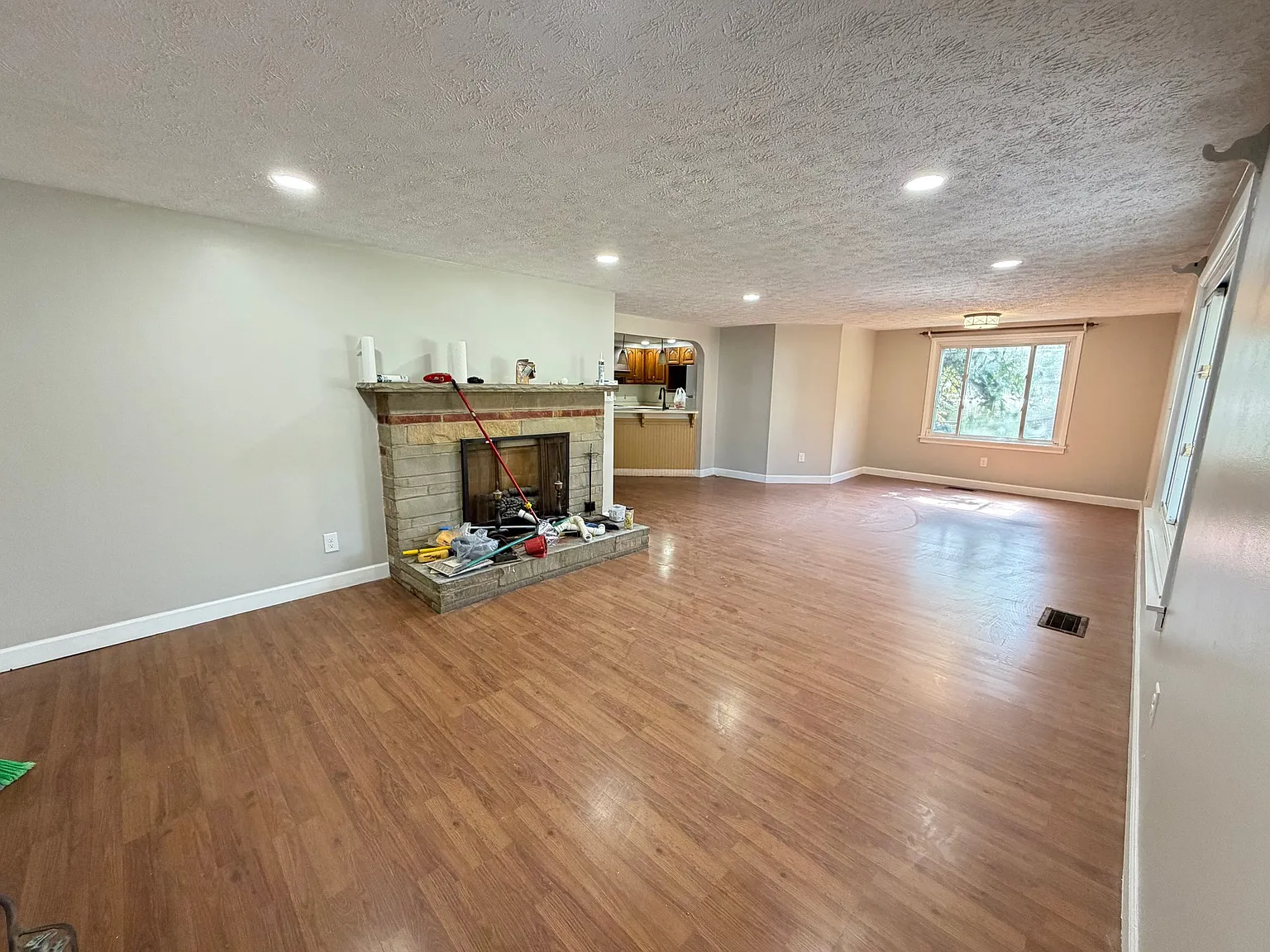 916 Harding Ave | $1800/mo — Photo 3