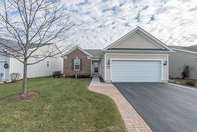 1st image of 626 Americana Dr