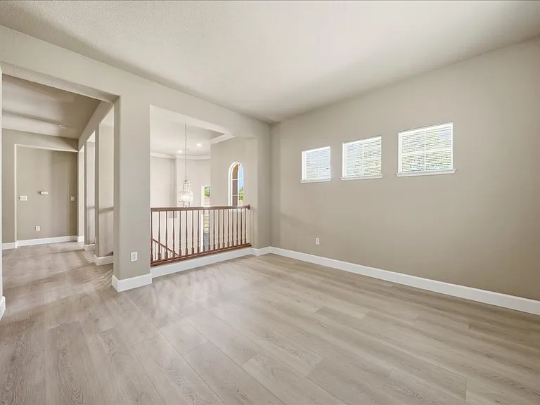 4319 Cadee Ct — Photo 32
