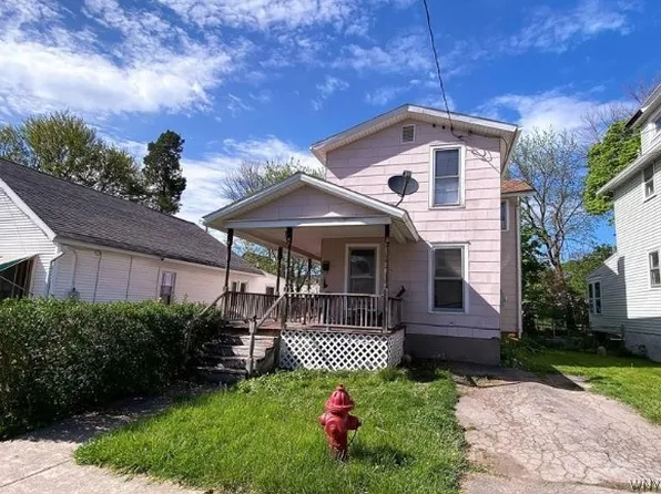 29 Union St, Brockport, NY 14420