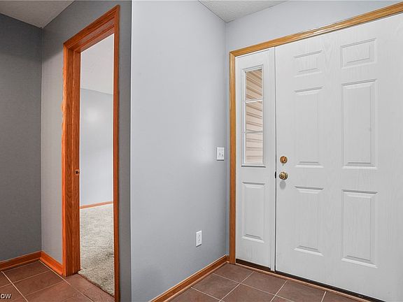 3rd image of 1428 Waters Edge Dr