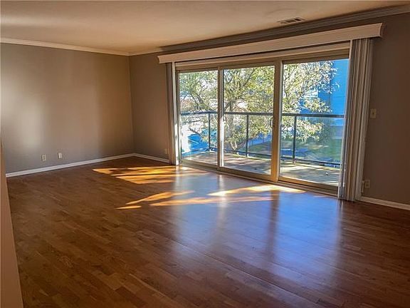 2nd image of 4614 Holly St APT 4
