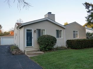 602 E Le Moyne Ave, Lombard, IL 60148
