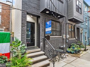 907 S Schell St, Philadelphia, PA 19147