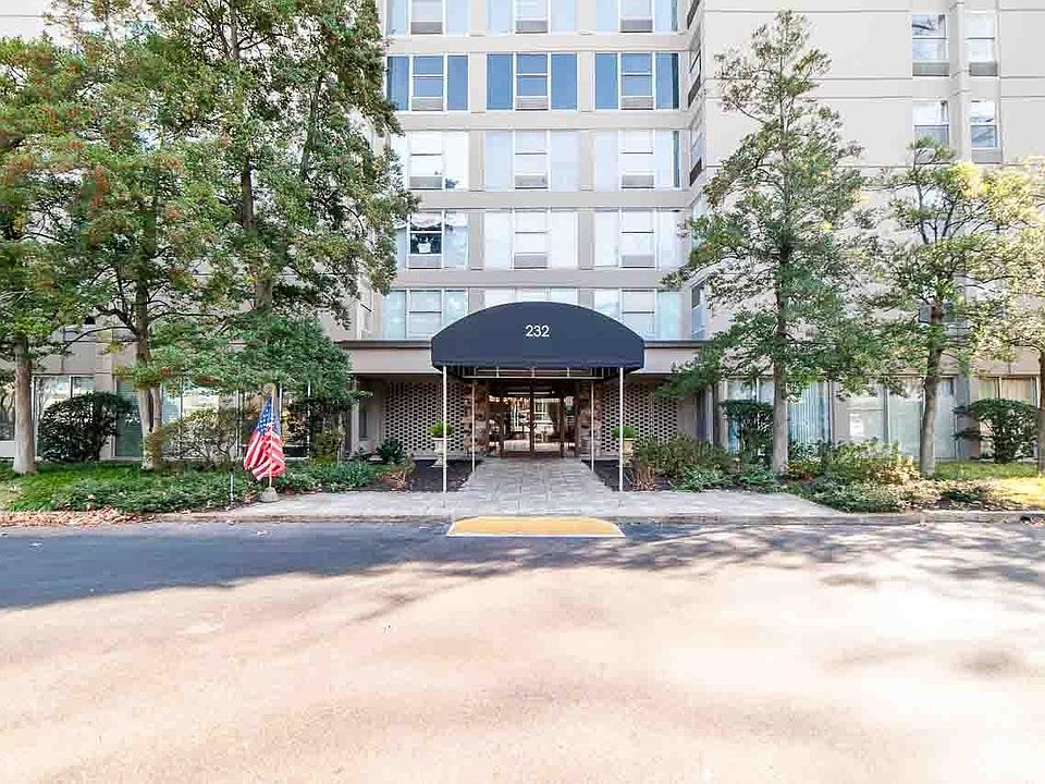 1st image of 232 S Highland St APT 1106