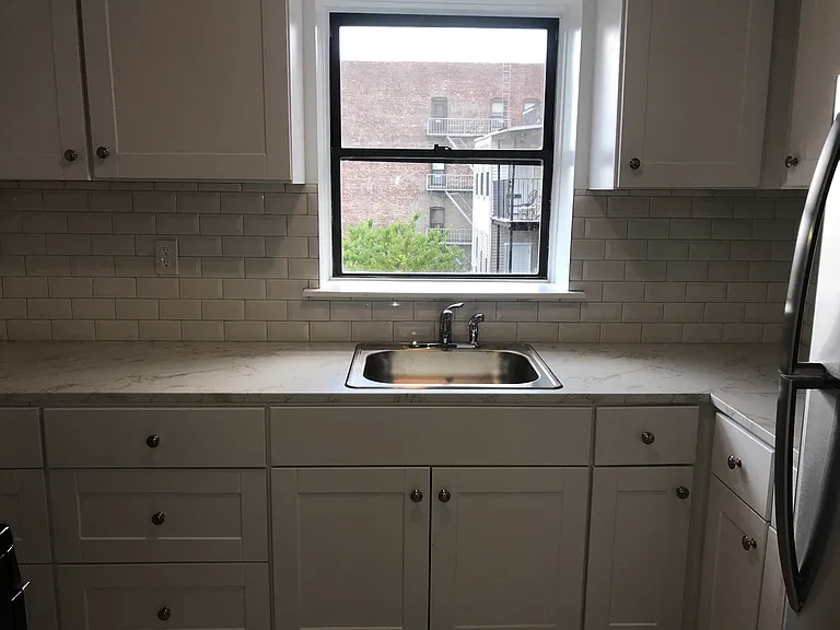 1104 Palisade Ave #4L — Photo 7