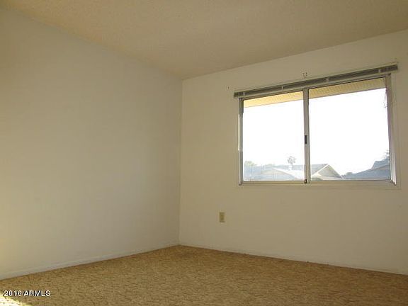 3rd image of 12810 W Maplewood Dr