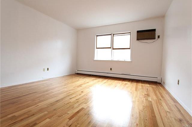 1st image of 78 Veltri Ln