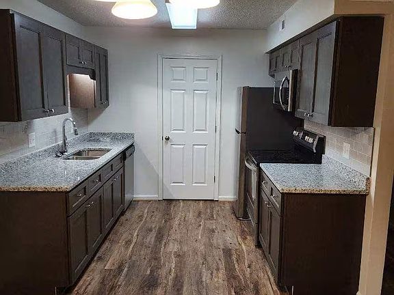 2nd image of 3703 Southborough Rd #5F