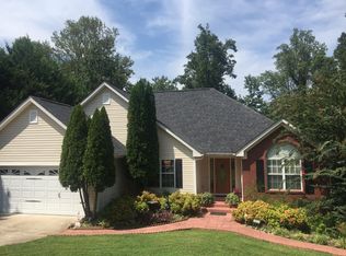 3852 Berkshire Ridge Dr, Gainesville, GA 30506