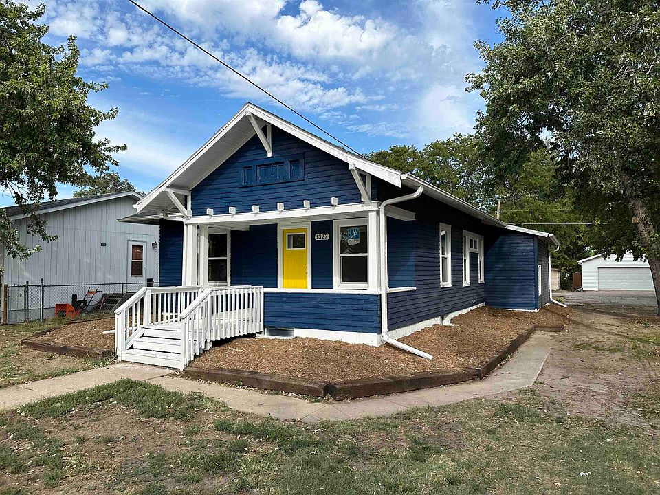 1st image of 1327 D Ave