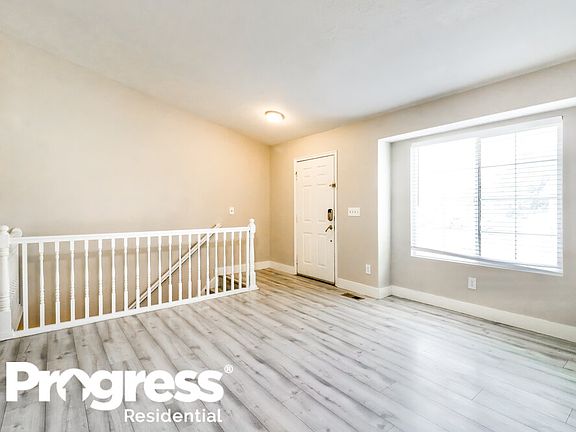 4th image of 520 N Irie Ln