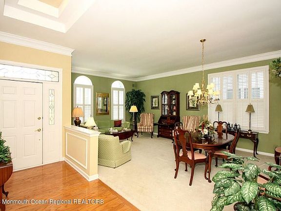3rd image of 20 Sawgrass St