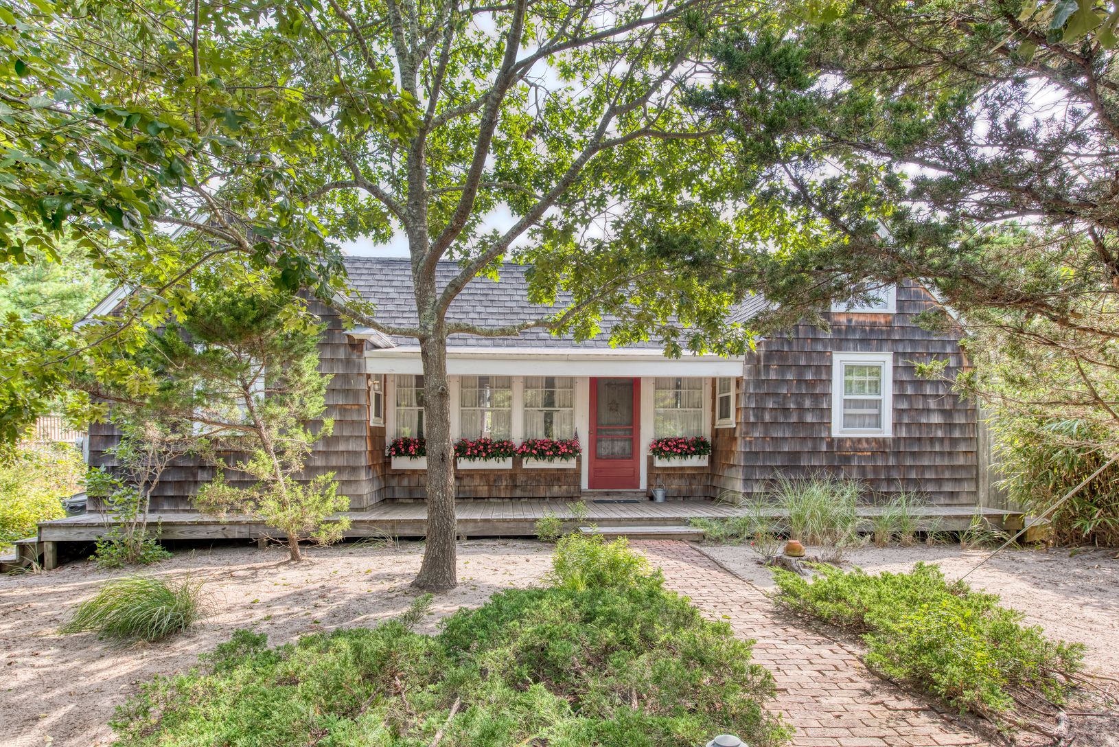  Charming Sheffer Beach House