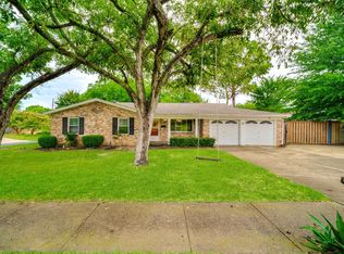 1101 Irwin Dr, Hurst, TX 76053