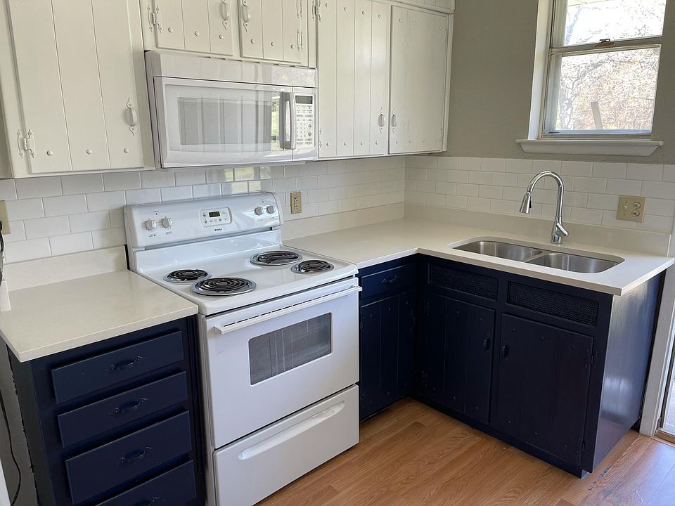 1st image of 1204 NW 3rd Ave #1204