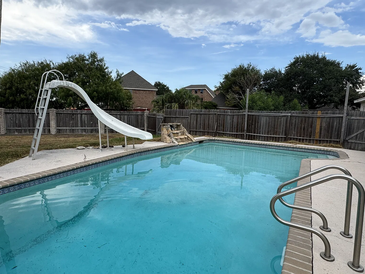 Bevington Drive 7033 - 1 — Photo 3