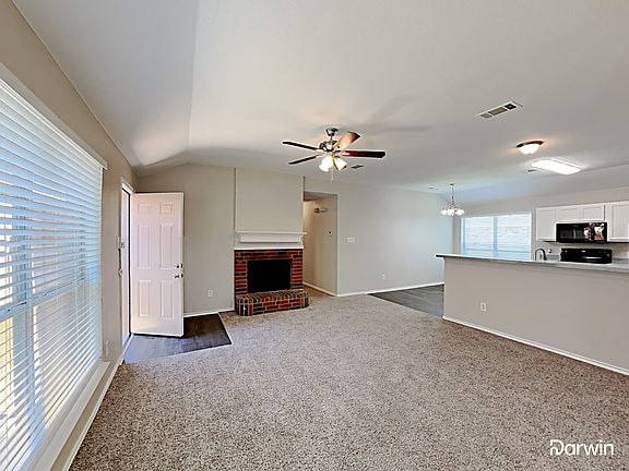 5th image of 3035 San Martin Dr