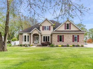 24711 W Bluff Rd, Channahon, IL 60410