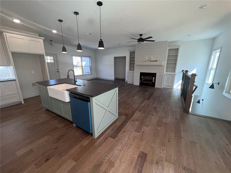 1st image of 14 Norman Ln