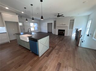 14 Norman Ln, Bella Vista, AR 72714