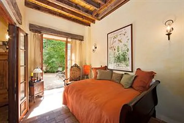 Sold by Douglas Elliman | media 29