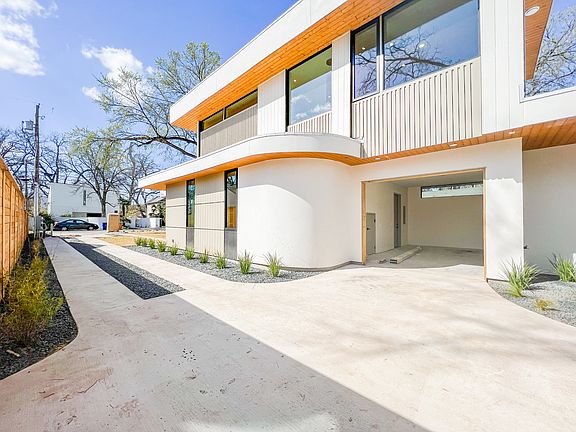 2nd image of 1117 Linden St #A