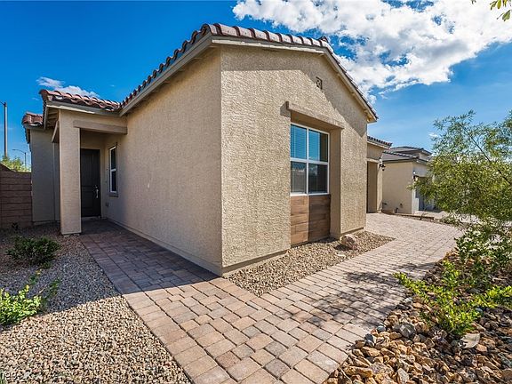 3rd image of 9986 Skye Gazer Ave