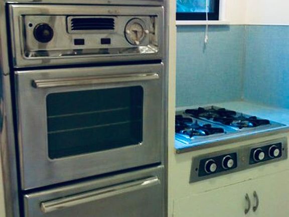Chicken with stove oven,refrigerator